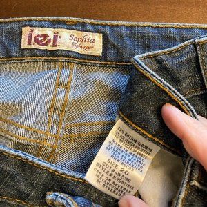 L.E.I. Sofia Hiphugger Jeans Size 20